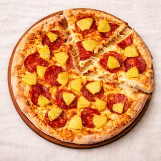 Pizza de Pepparoni e Ananás
