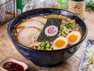 Naruto SHOYU Royal Ramen
