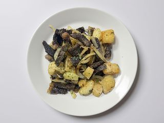 Carne de sol frita com mandioca