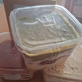 Bolo no Pote Pistache com Frutos Vermelhos