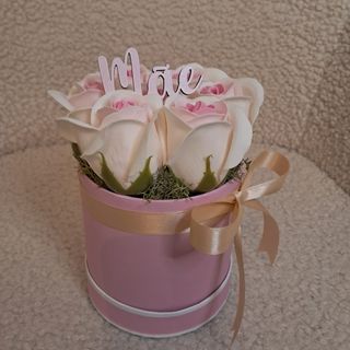 Caixa com rosas de sabão especial Mãe