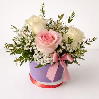 Caixa Floral – Rosas naturais & Elegantes com Toque de Amor