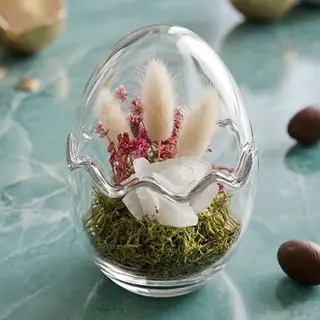 Ovo Decorativo em Vidro com Flores Secas – Arranjo Floral Elegante