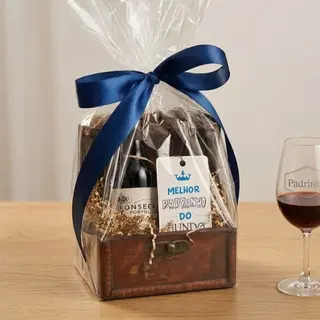 Kit Presente para Padrinhos com Mini Garrafa Chaveiro, Baú e Copo Shot