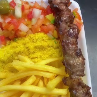 Menu 6 : Espeto Premium, Bebida lata , acompanhamento e batata frita