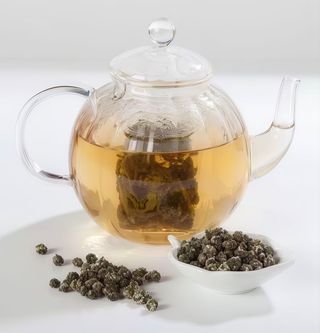 Chá Verde com Pérolas de Jasmim