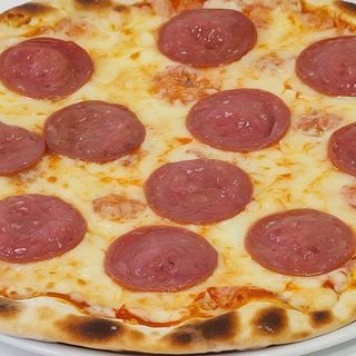 Pizza Peperoni Family