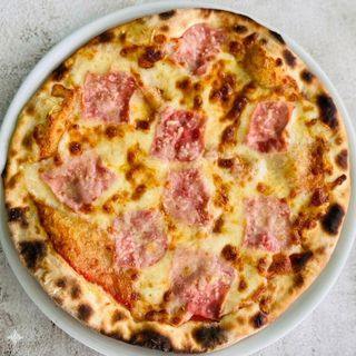 Pizza de Fiambre Family