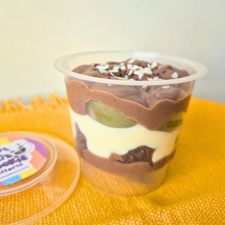 Copo brownie com uva