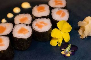 Hossomaki de Salmão 8 Unidades