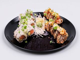 Combinado Uramaki e Hot Roll