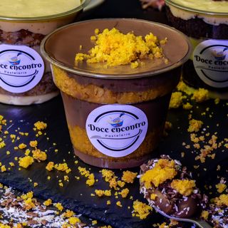 Bolo de Pote de Cenoura com Chocolate