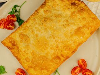 16-Pastel de Frango, Bacon, Queijo e Cream Cheese
