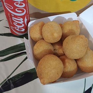 6 Coxinhas de Frango Médias