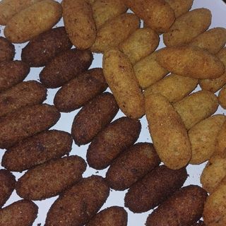 25 Salgados pequenos