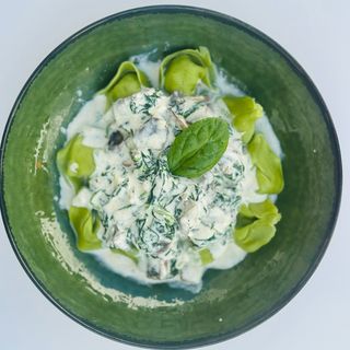 Tortelini de espinafres e ricota