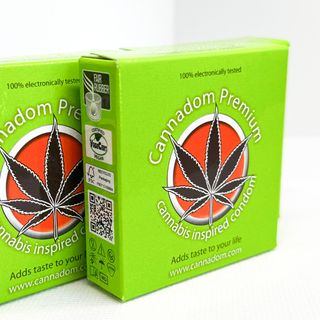 3 Preservativos - aroma Canábis