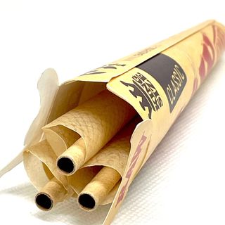 3 CONES FEITOS RAW - PAPEL MAIS FILTRO CARTÃO.