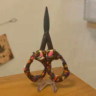 Tesoura artesanal