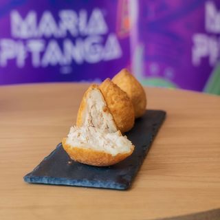 Coxinha de Frango com Catupiry