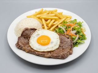 Bitoque à Portuguesa