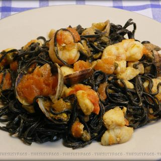 LINGUINI NERO AU FRUTTI MARE (PASTA)