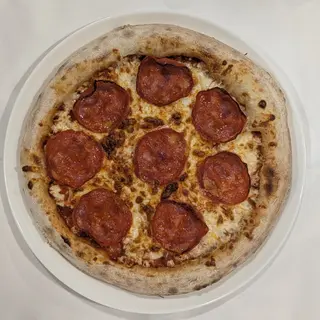 Pizza salami grande