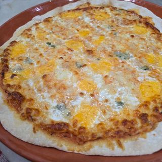 Pizza Quatro Queijos