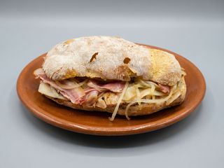 Bifana no Pão Especial