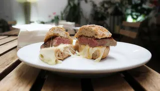 Prego no Pão (meia dose)