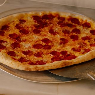 Pizza Pepperoni e Mel Picante