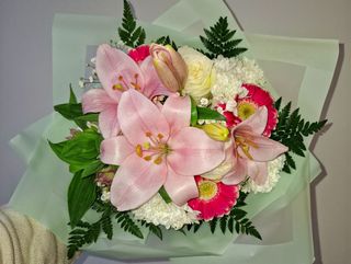 Bouque Doce Harmonia Lírios e rosas