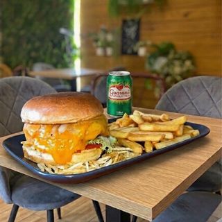 Menú X-Burguer 