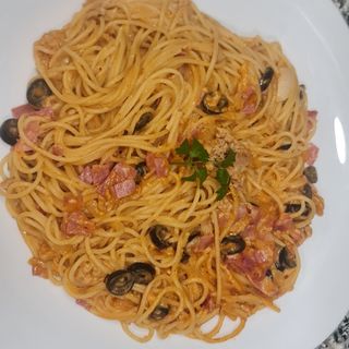 1/2 Spaguetti al Tonno