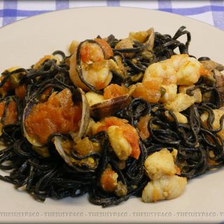 LINGUINI NERO AU FRUTTI MARE (PASTA)