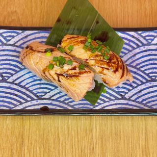 Nigiri Salmão Braseado