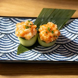 Gunkan Pepino Tartaro Salmao