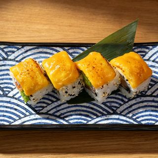 Uramaki Salmao Abacate c/Queijo