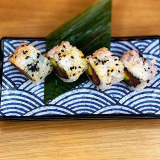 Uramaki Atum Abacate