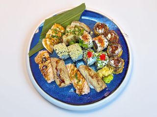 Mix Sushi & Sashimi 12 pcs