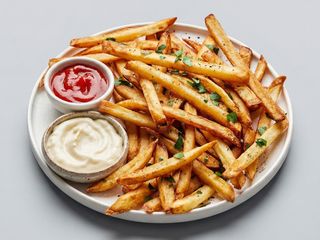 Batata prato com molho 