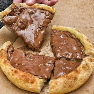 Nutella Pizza