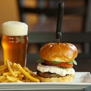 SSB BiG factor Burger+ Free 2 Sagrs Mini