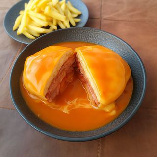 Francesinha à Beja