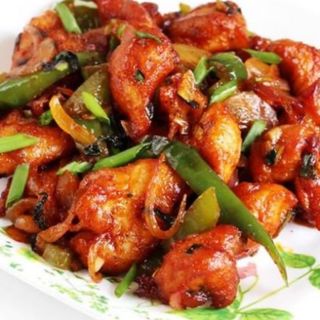 Chicken chilli with chips 