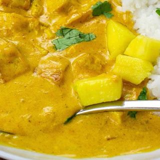 Mix veg mango curry with basmati rice  (vegan ) 