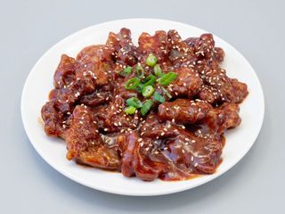 Pork chops with chips 