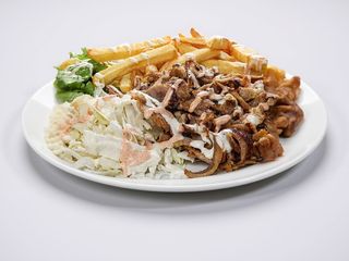 MEDIO PRATO KEBAB COM SALADA