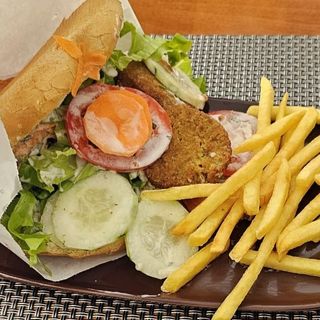 Falafel (vegetarian)