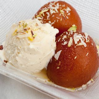 Gulab Jamun with Ice Cream